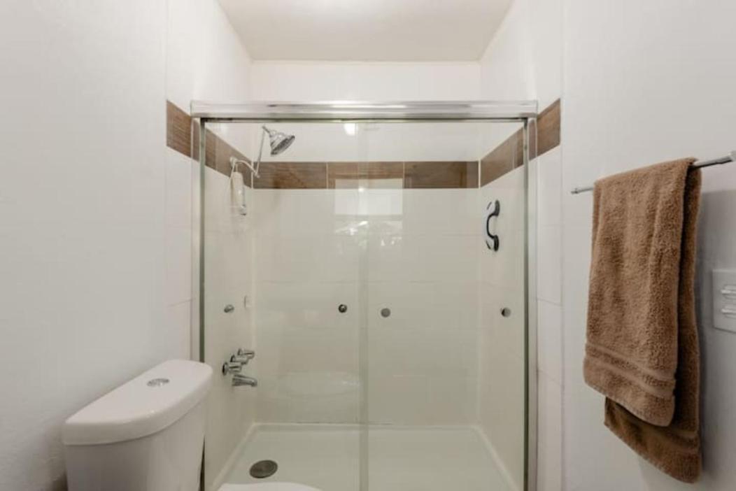 Oasis 3 Near Dfw Airport With Mediterranean Setting Ирвинг Экстерьер фото