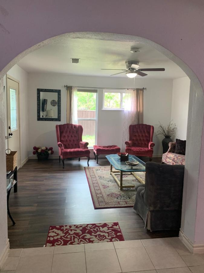 Oasis 3 Near Dfw Airport With Mediterranean Setting Ирвинг Экстерьер фото